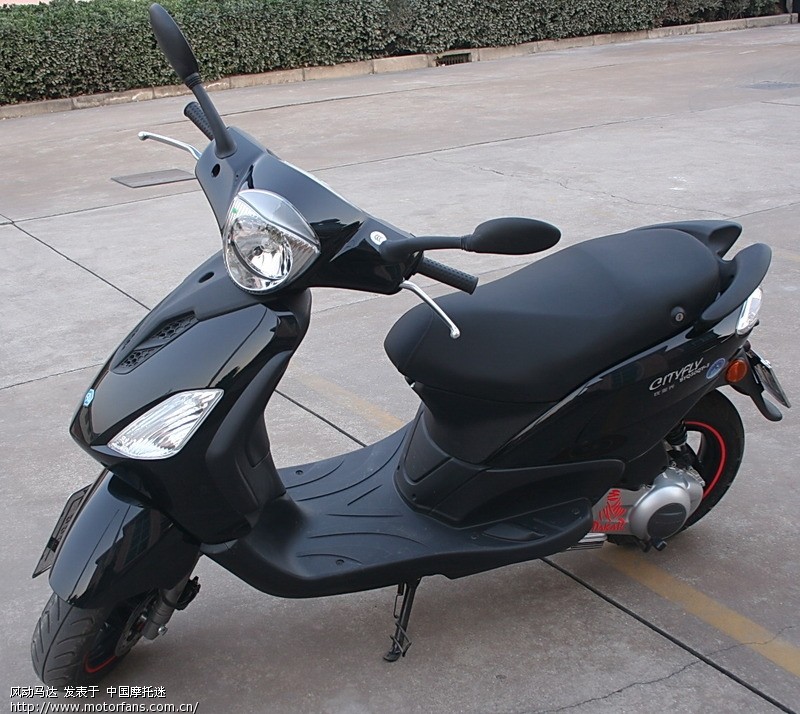 比亚乔的50cc 沪c蓝牌 够正规了吧