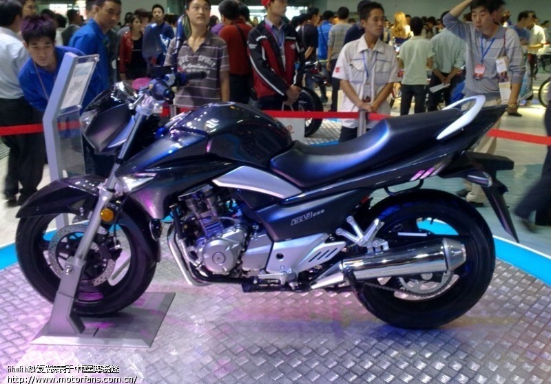 250摩托车经济时速_...mmendo 250 嘉陵摩托 将摩旅进行到底(2)