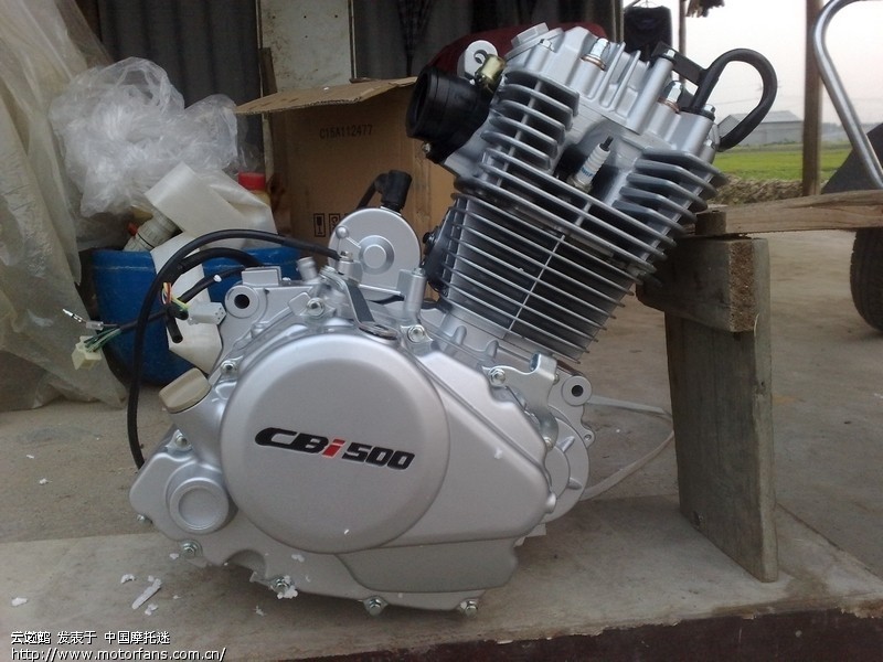 求解 嘉陵cbi500发动机能不能装在en的车架上!