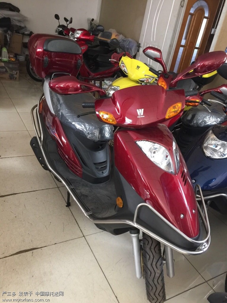 豪爵鹰钻hj125t-10e 踏板车 价格