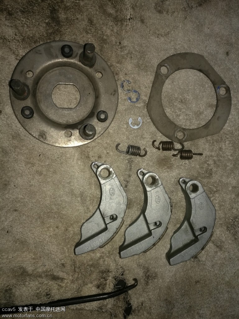 踏板车的传动保养,另外报告一下更换普利珠的