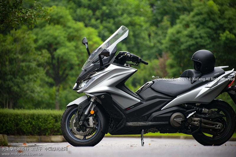 光阳kymco ak550 美图 - 光阳摩托kymco - 摩托车论坛