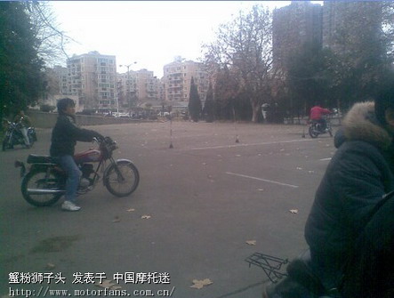 今天学科目二第一天上车一点也不会,就算教练